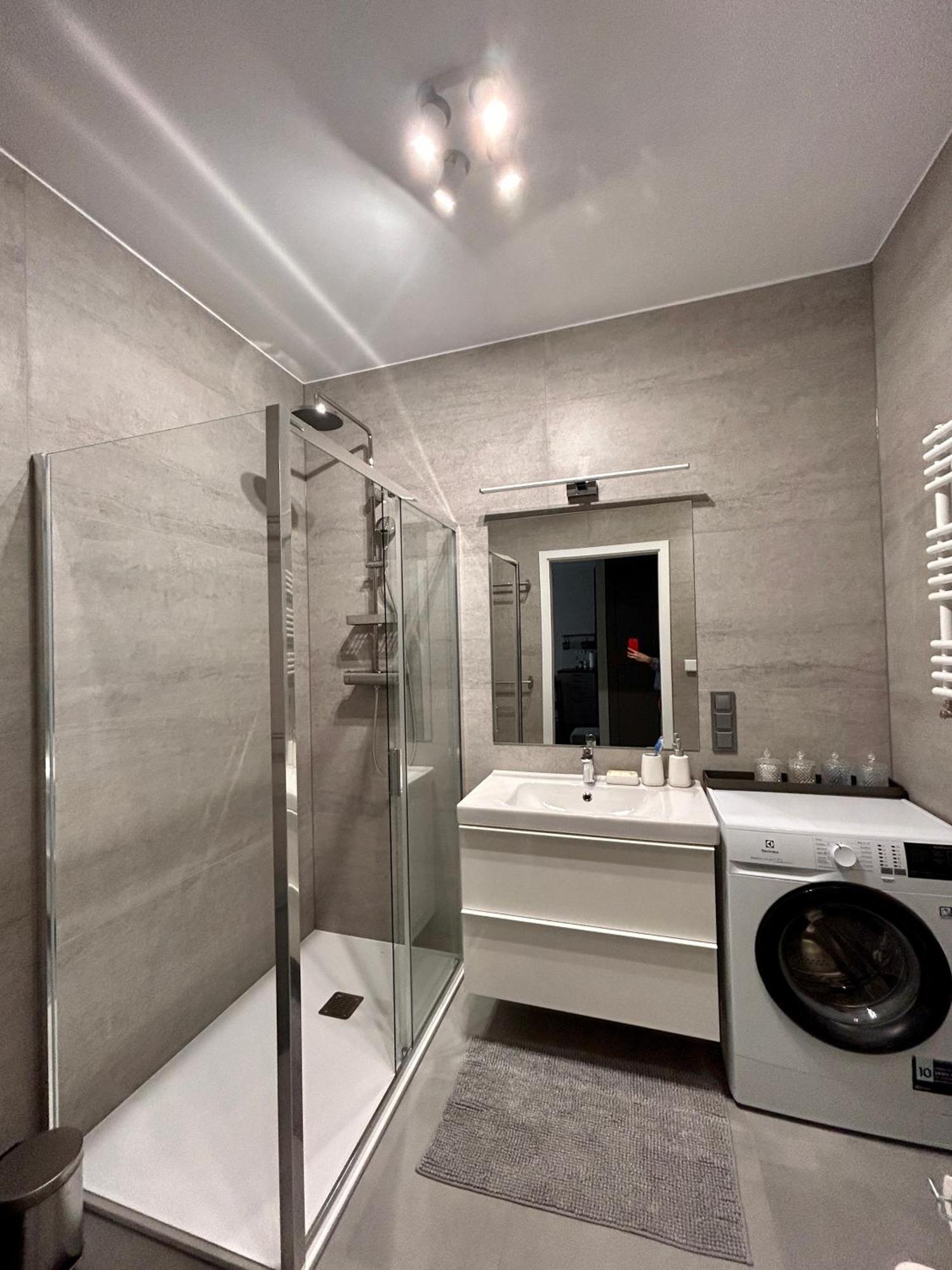 Boleslaviaapartments - Apartament Merci 4, Private Parking Free, Air Condition 博莱斯瓦维茨 外观 照片
