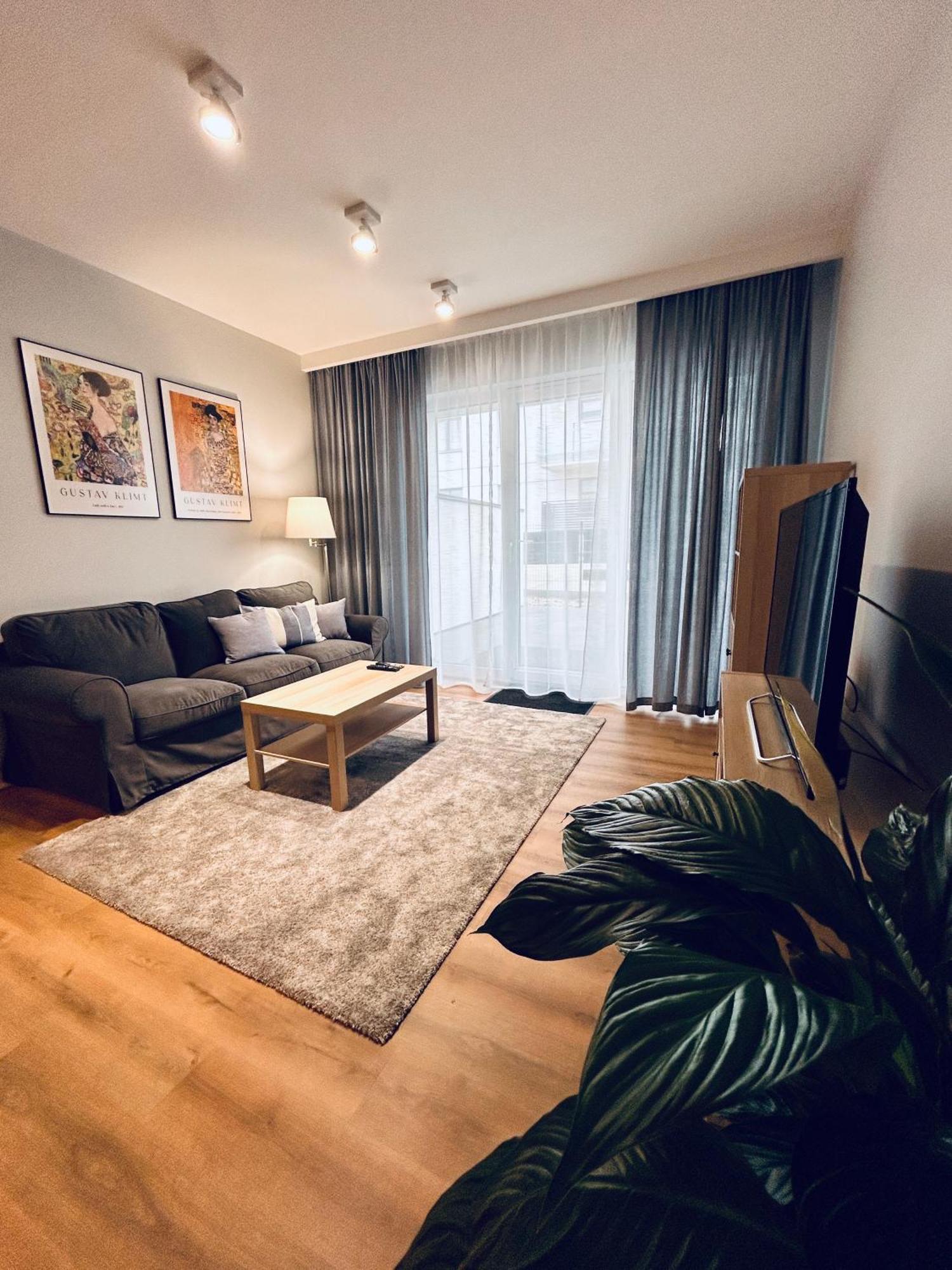 Boleslaviaapartments - Apartament Merci 4, Private Parking Free, Air Condition 博莱斯瓦维茨 外观 照片